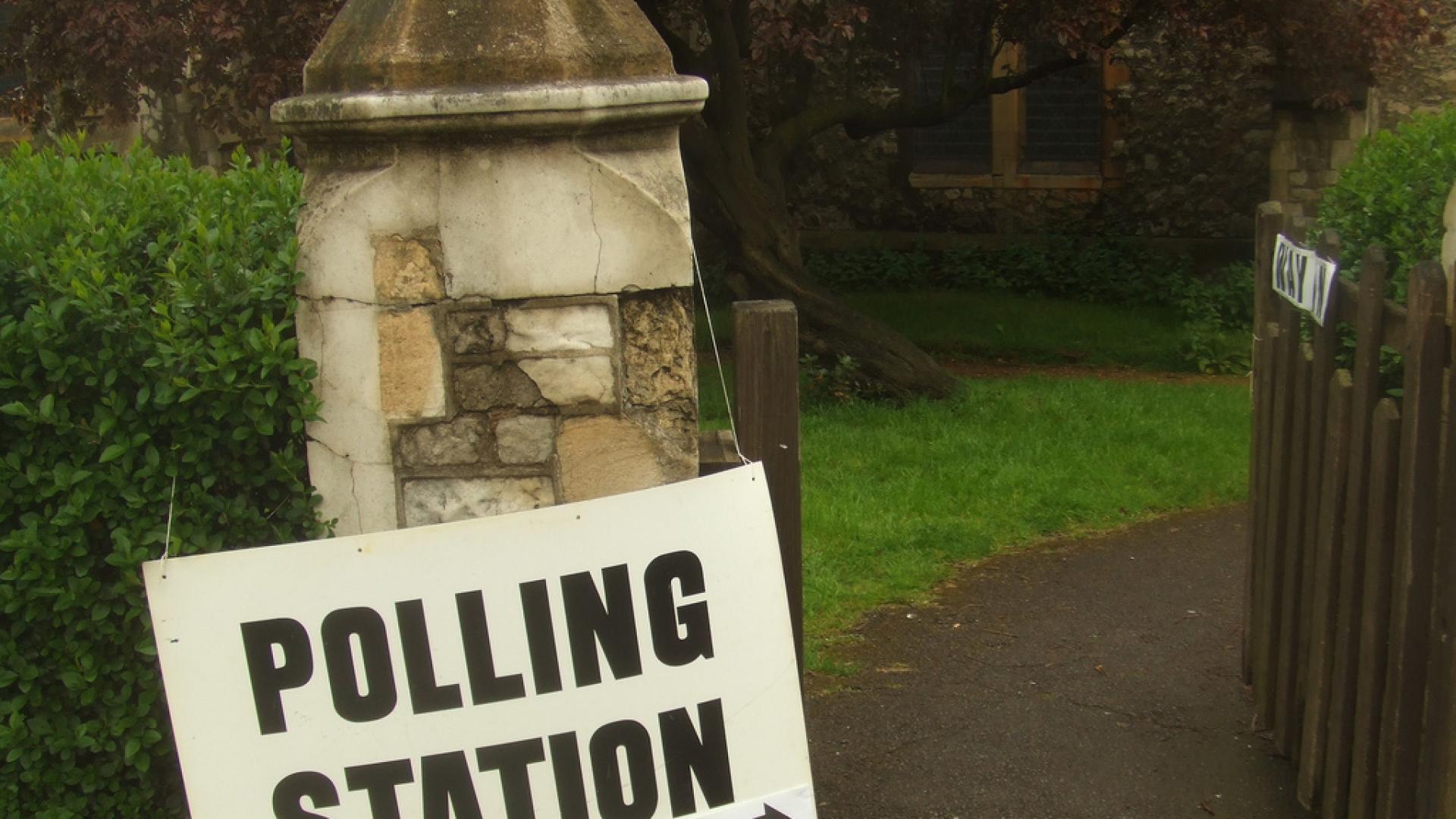 picture of polling station sign